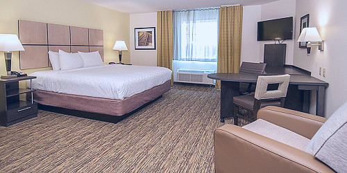 Candlewood Suites Baton Rouge College Drive